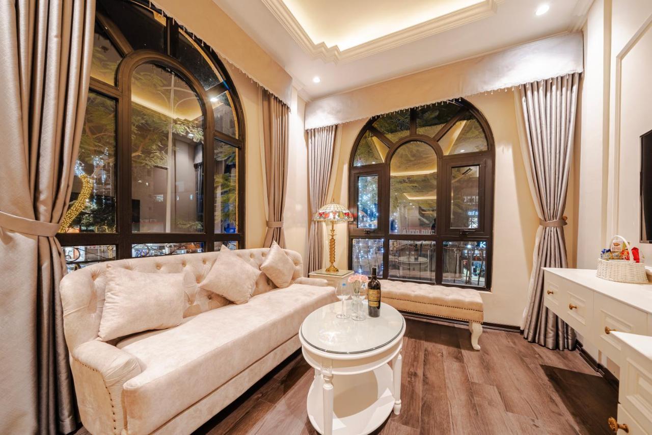The Castle Hotel Hanoi Exterior photo